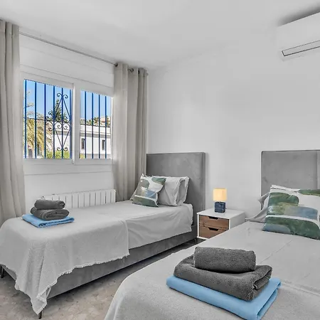 Elena - Casablanca By Finest