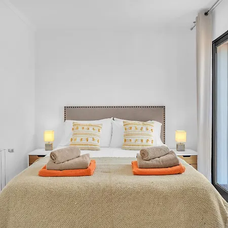 Elena - Casablanca By Finest *